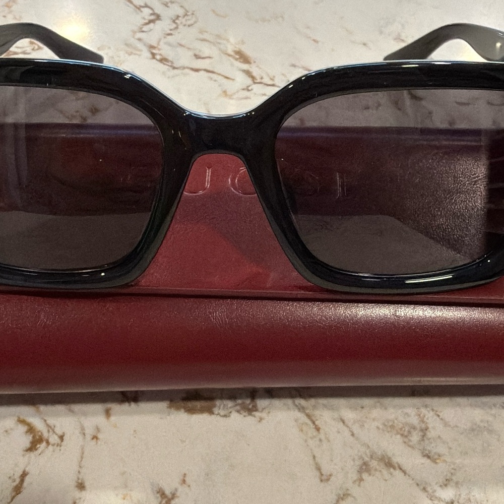 NIB Gucci Black Women’s Sunglasses